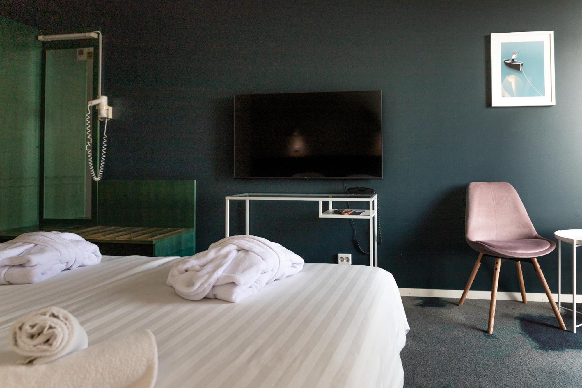 Meri Seaside Hotel & Spa Kuressaare Ngoại thất bức ảnh