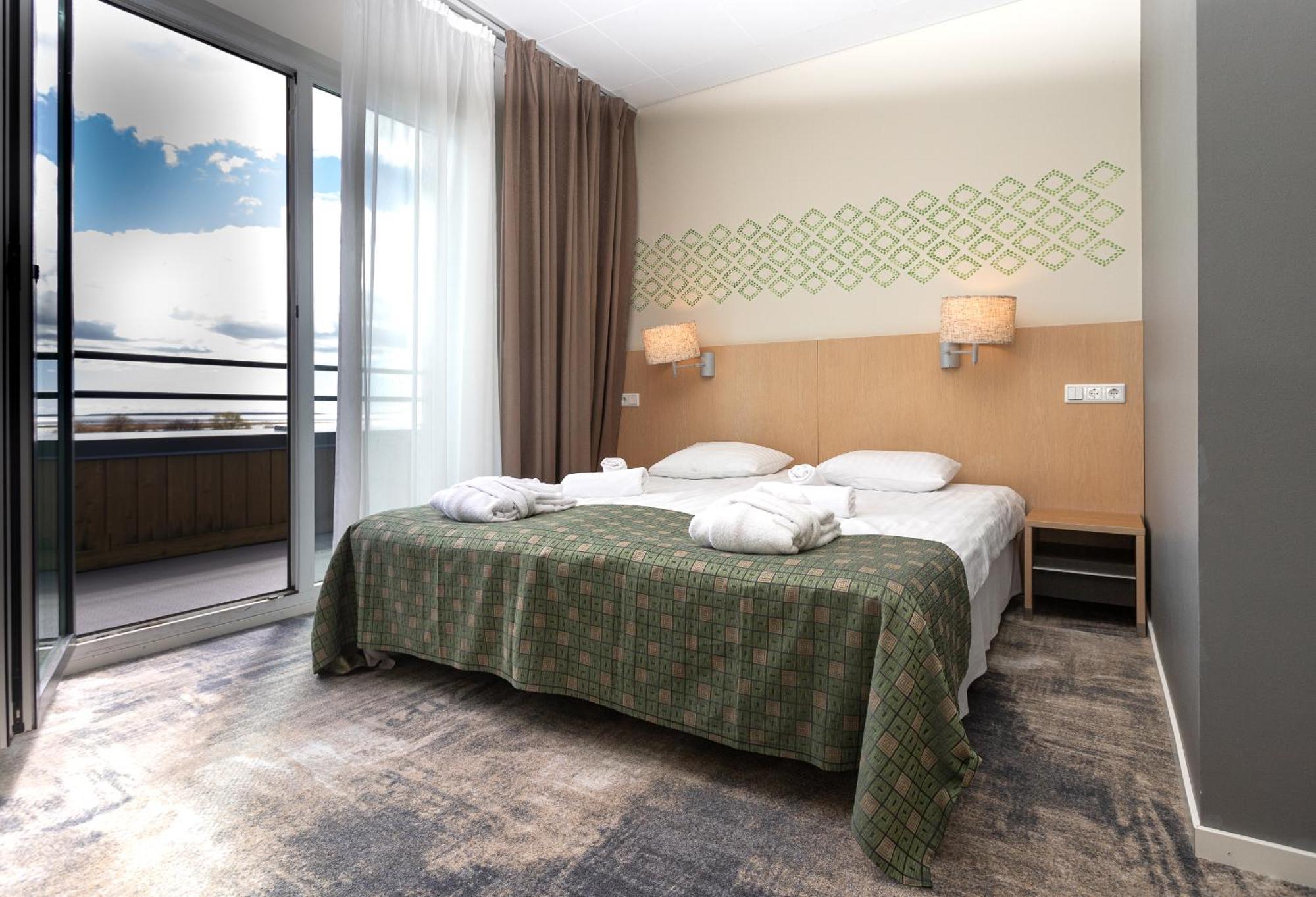 Meri Seaside Hotel & Spa Kuressaare Ngoại thất bức ảnh